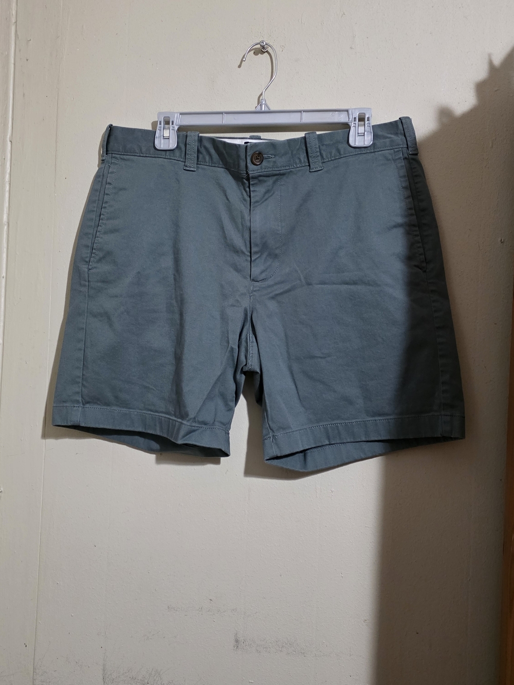 J. Crew Men’s Flat Front Shorts — Teal Size 34 Used